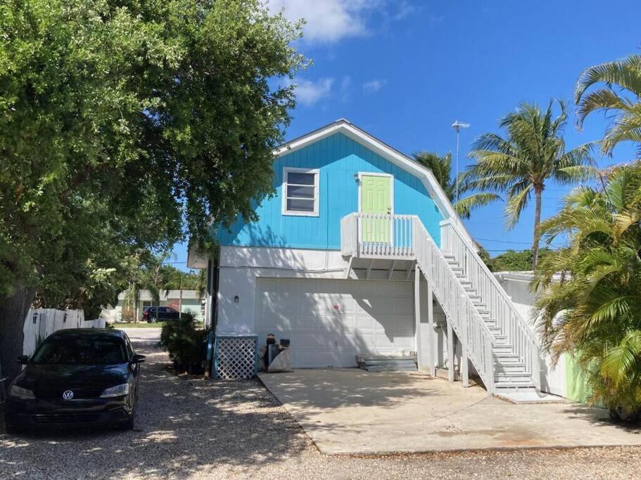 Apartment Tree-house Style Loft North Palm *