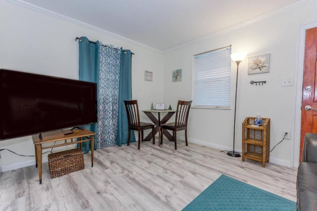 Npb Tropical Hideaway * West Palm Beach