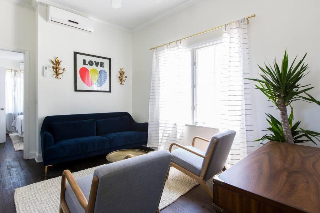 Villa Amazing Estate Close To & Downtown → Sleeps 17 *