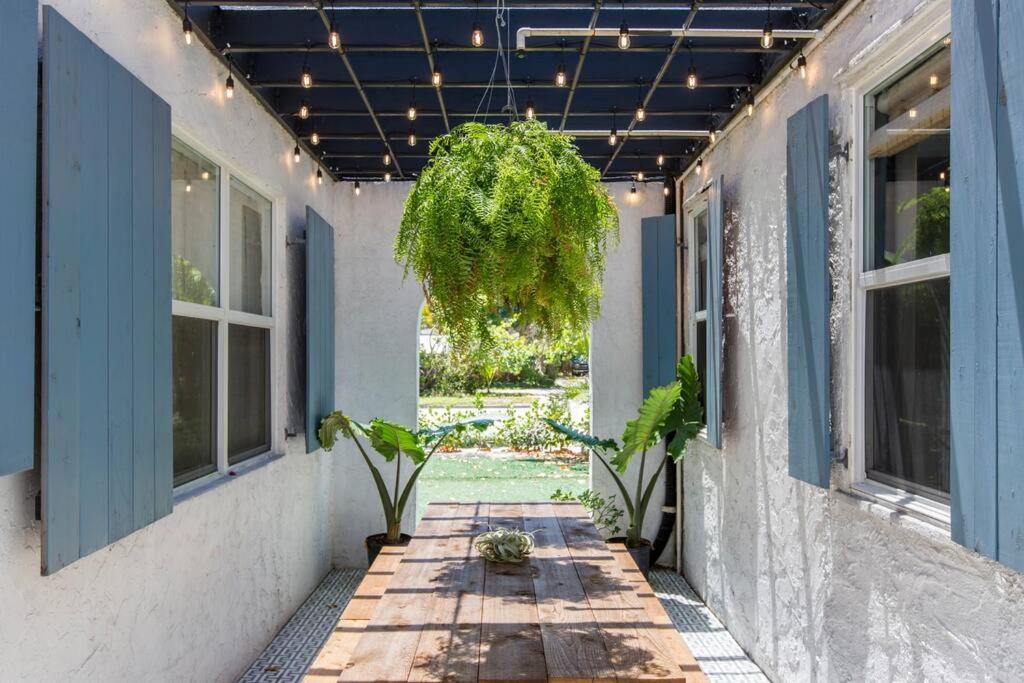 Amazing Estate Close To & Downtown → Sleeps 17