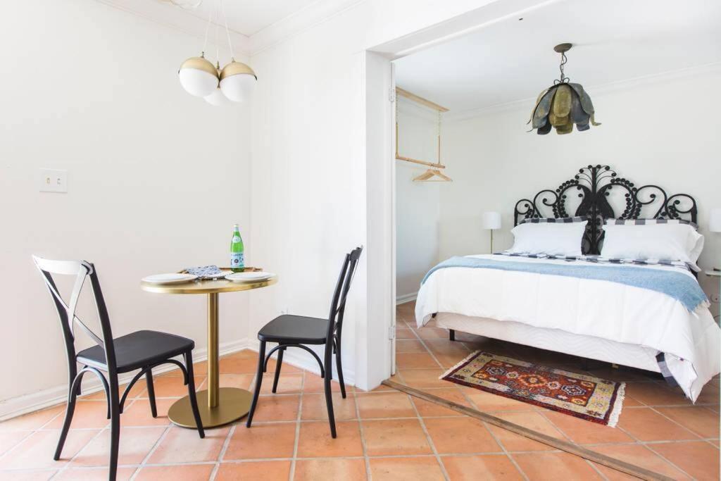 Amazing Estate Close To & Downtown → Sleeps 17 Villa *