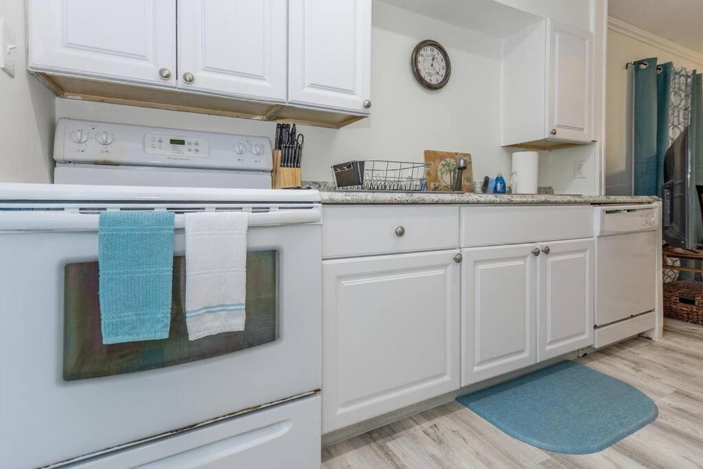 Npb Tropical Hideaway Apartment