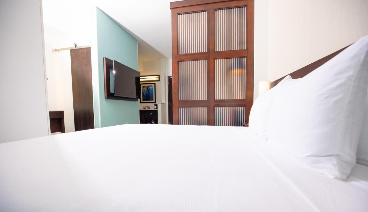 Hyatt Place West Palm Hotel