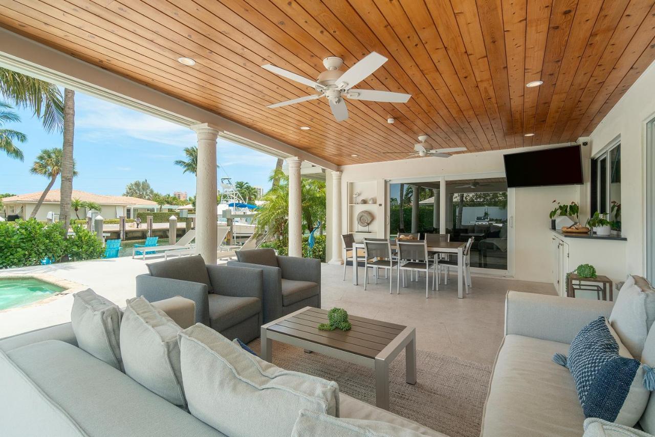Villa Seven Palms Waterfront, Heated Pool & Private Dock -walk To Beach! West Palm Beach