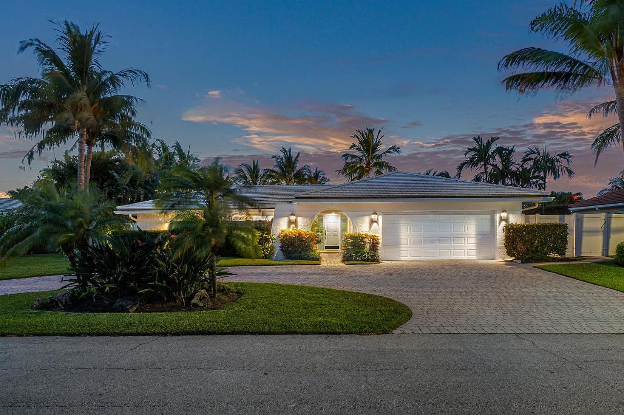 Seven Palms Waterfront, Heated Pool & Private Dock -walk To Beach! Villa *