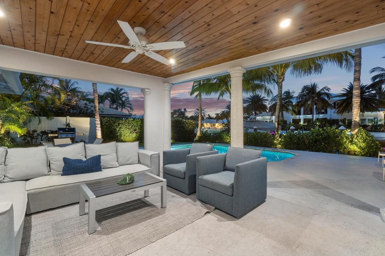 Seven Palms Waterfront, Heated Pool & Private Dock -walk To Beach!