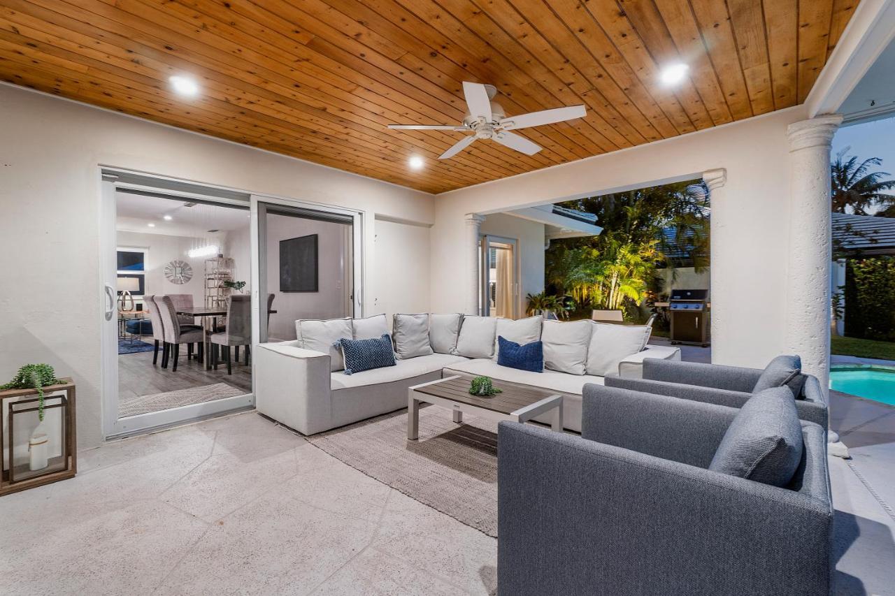 Seven Palms Waterfront, Heated Pool & Private Dock -walk To Beach! * West Palm Beach