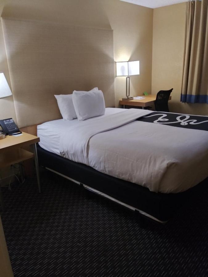 La Quinta By Wyndham West Palm Airport Hotel