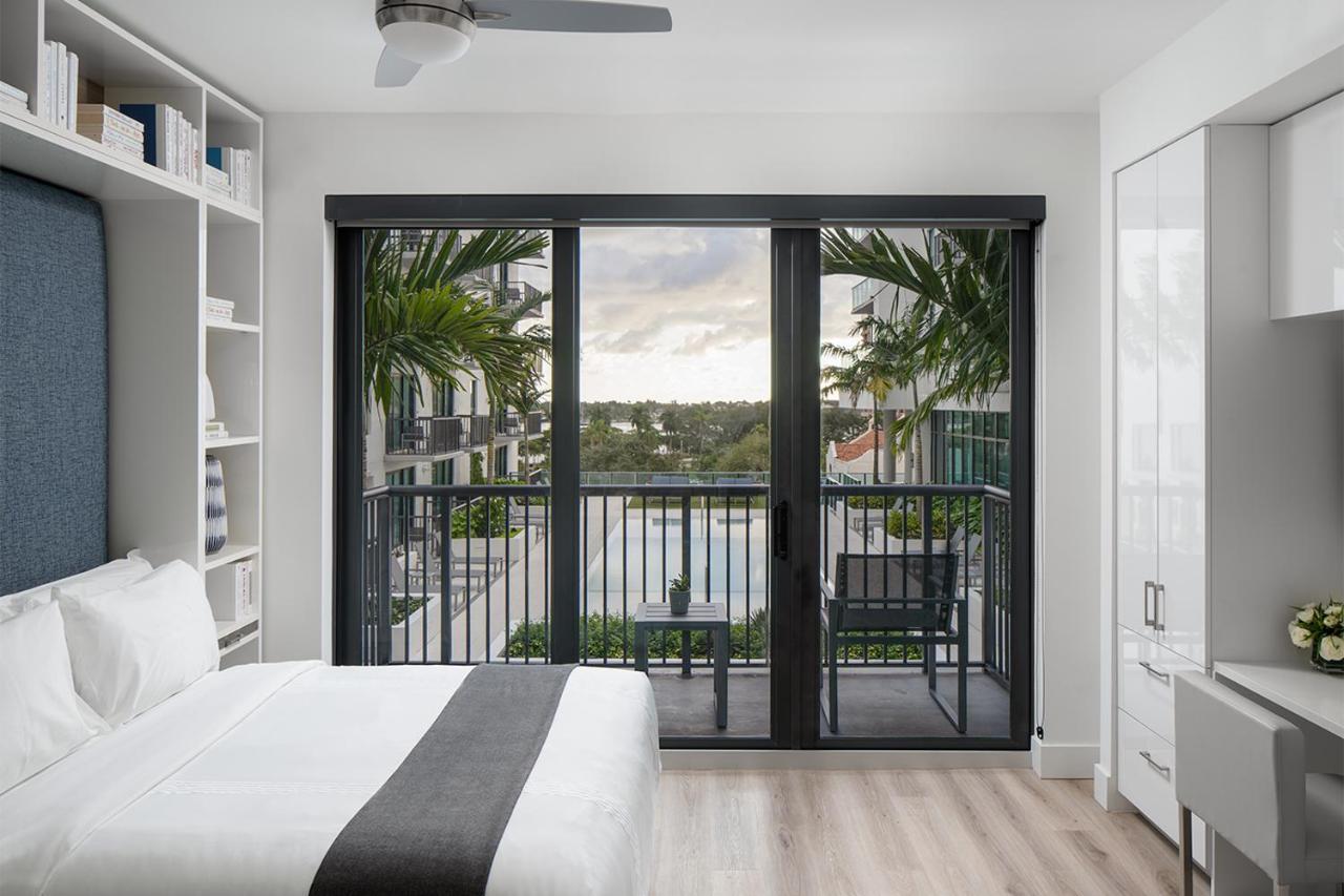 Aka West Palm 4*