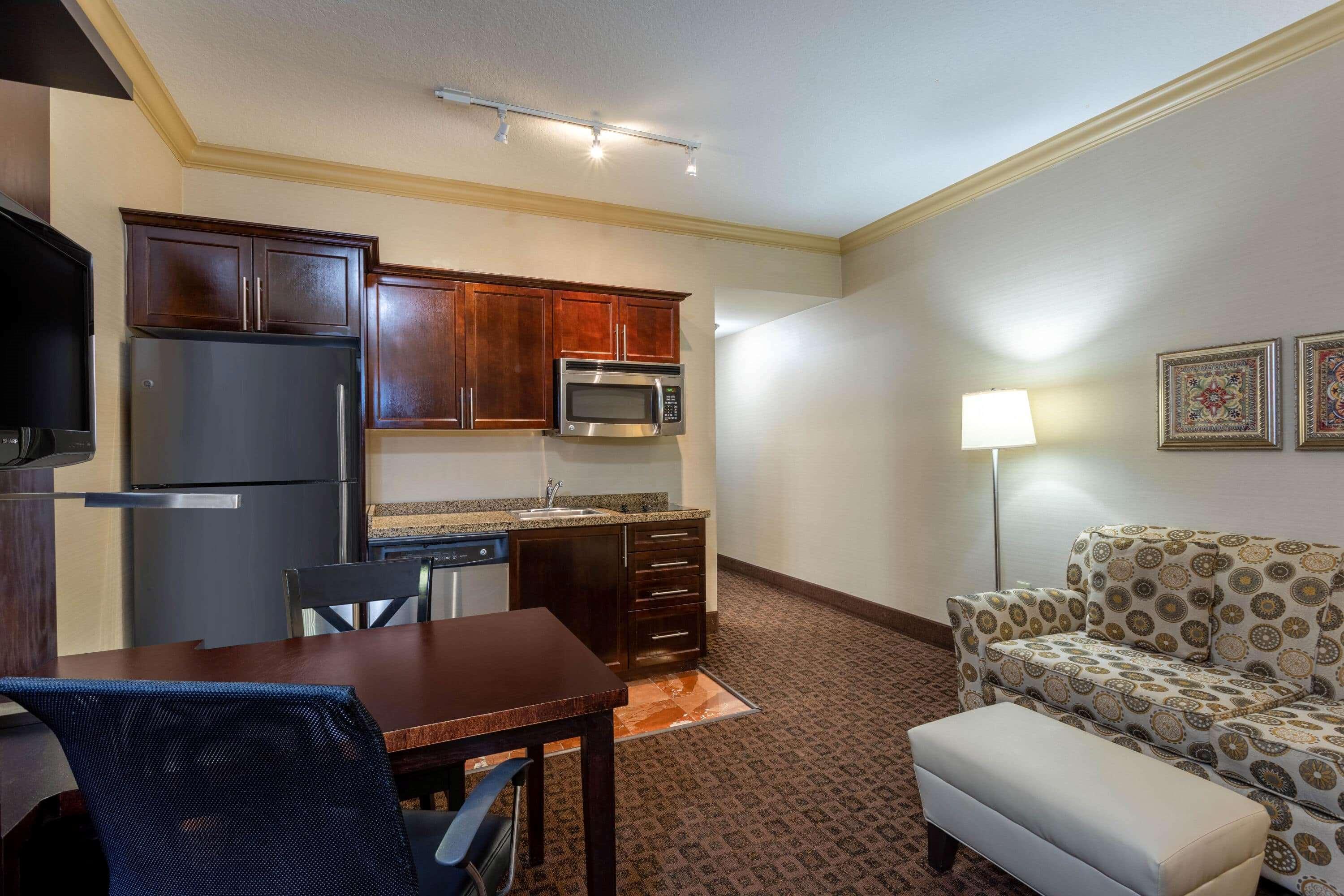 Hawthorn Extended By Wyndham West Palm Hotel 3*
