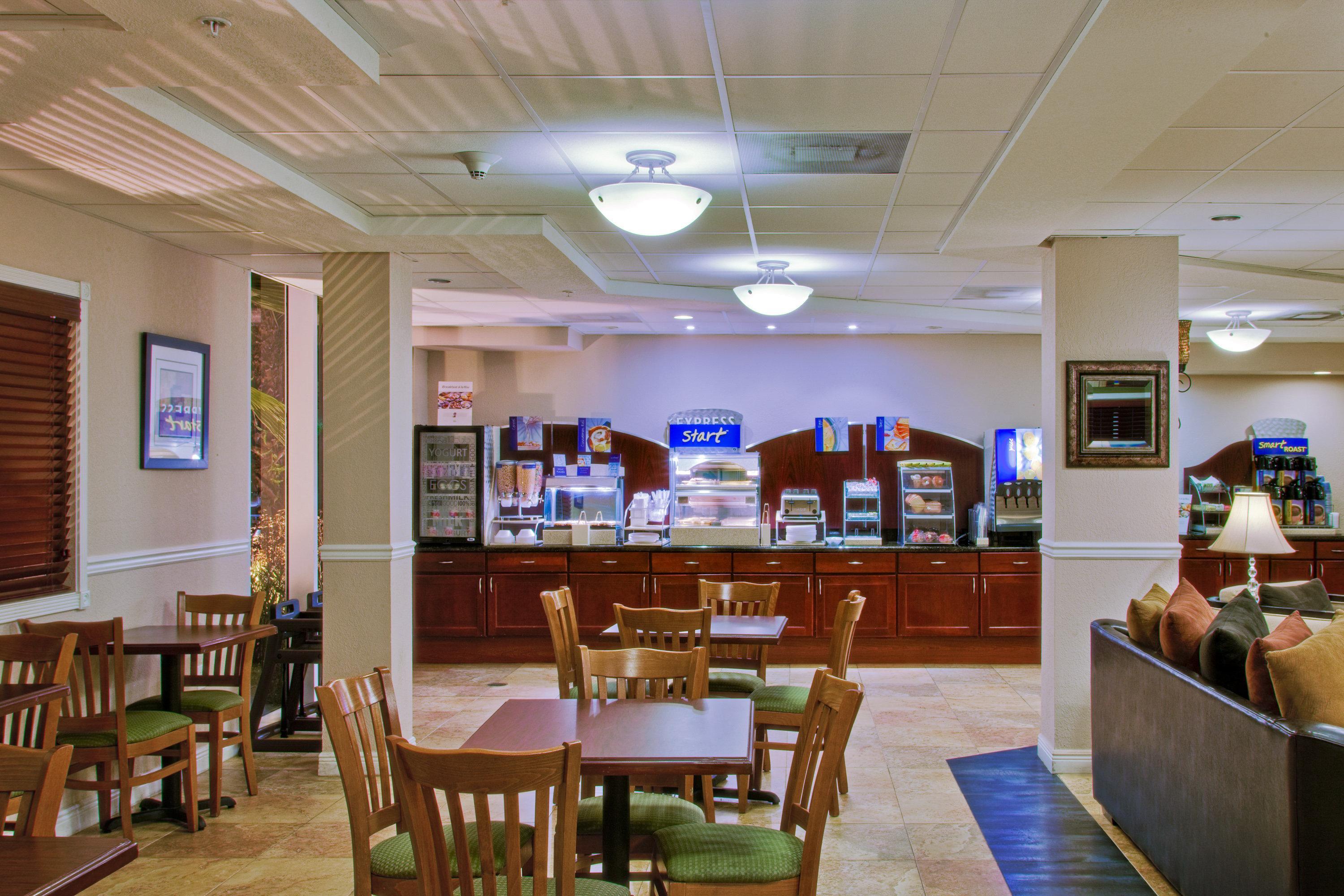 Express West Palm Metrocentre By Ihg Pensão