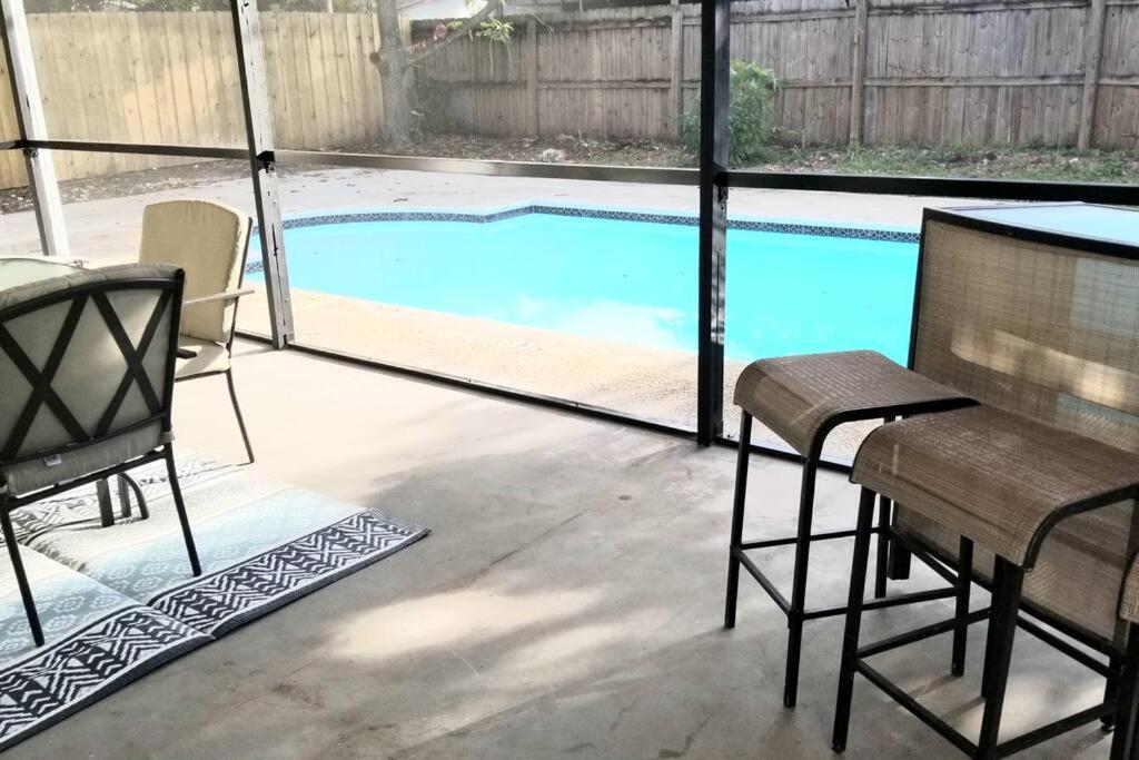 Whole House+renovated+pool+lanai+bbq+close To Casa de férias