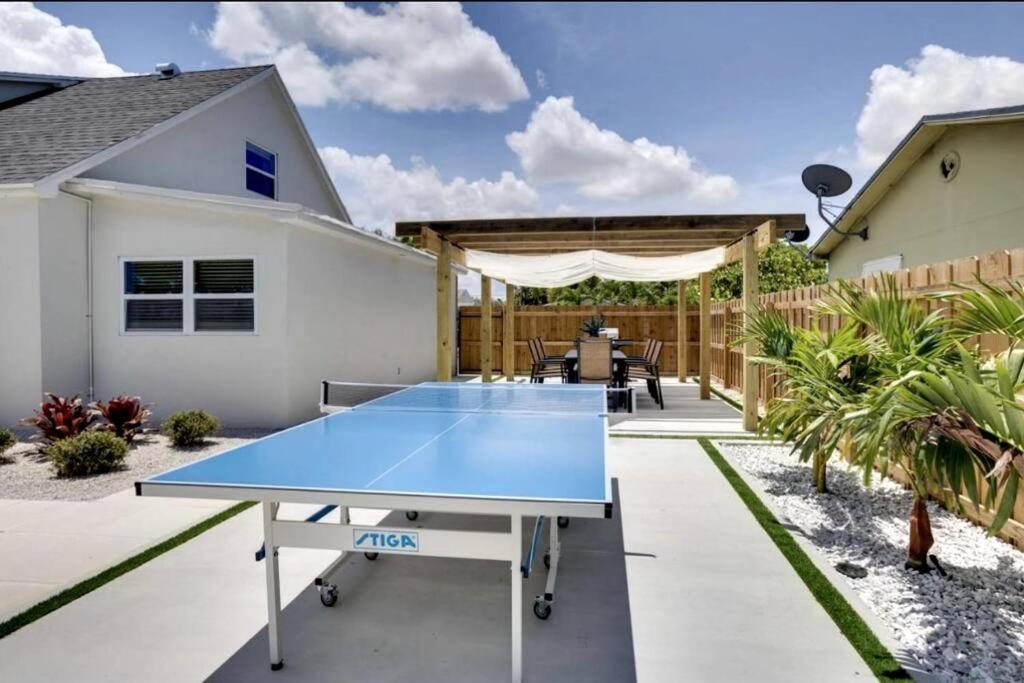 Lytle Palm - Brand New! Apartment *