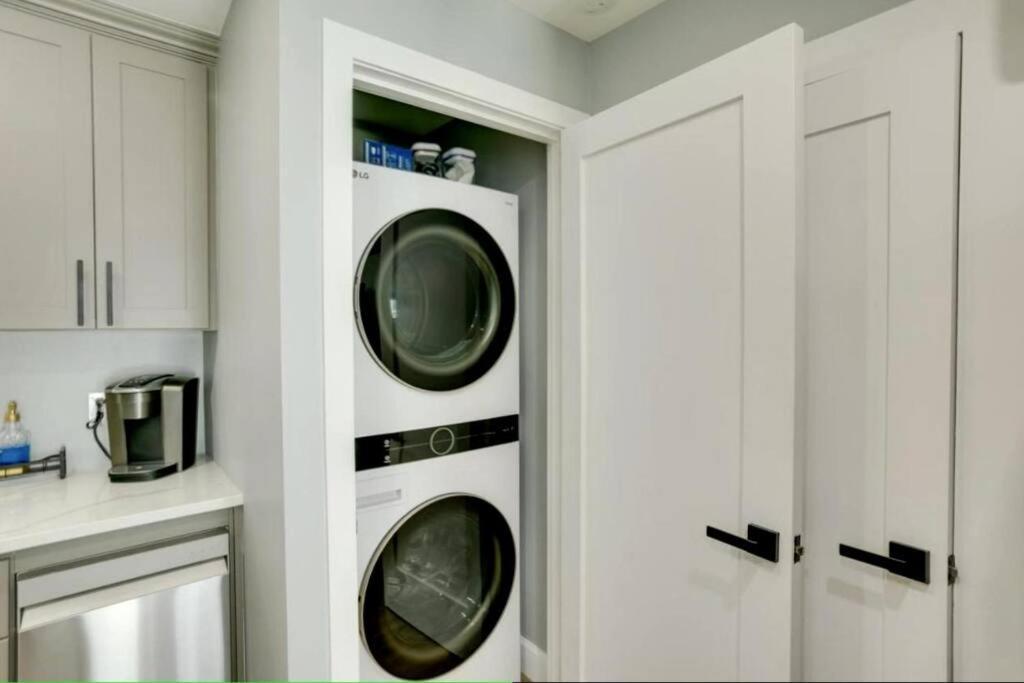 Lytle Palm - Brand New! Apartment *