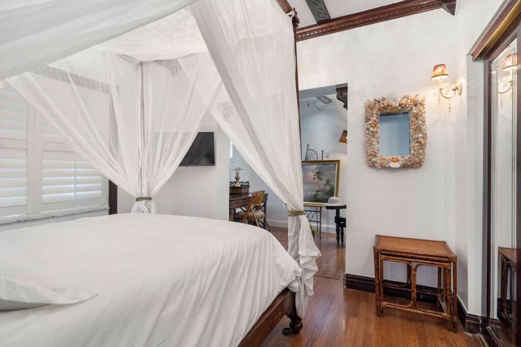 Apartment The Golden Alligator 1 - 3 Beds 2 Baths In West Palm Close To Everything