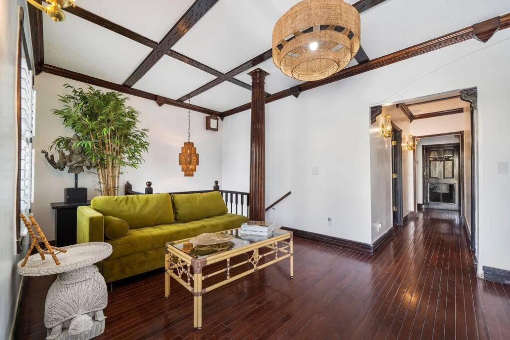 The Golden Alligator 1 - 3 Beds 2 Baths In West Palm Close To Everything Apartment West Palm Beach