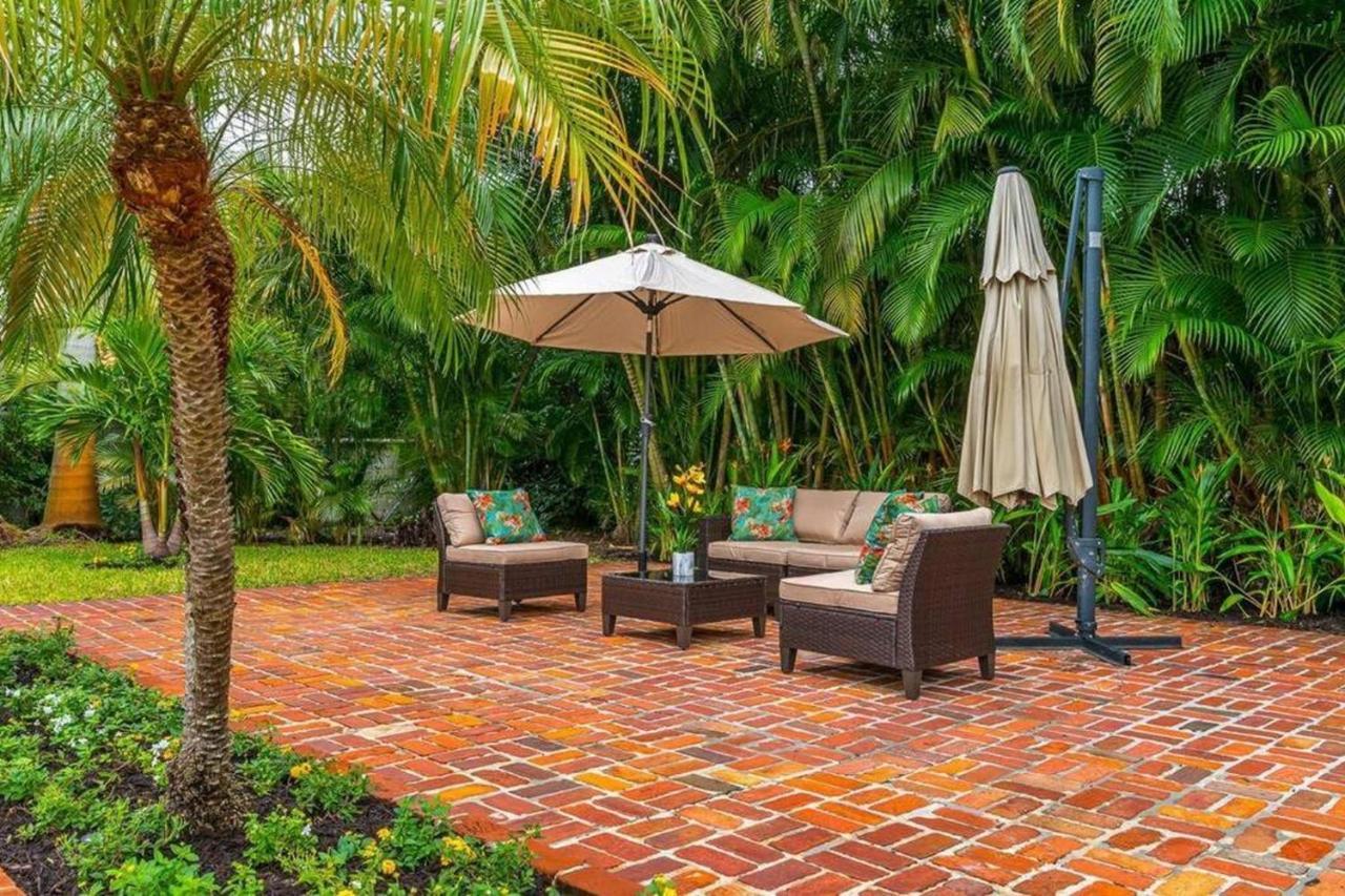 Intracoastal Paradise Walking Distance To Beach! Apartment West Palm Beach