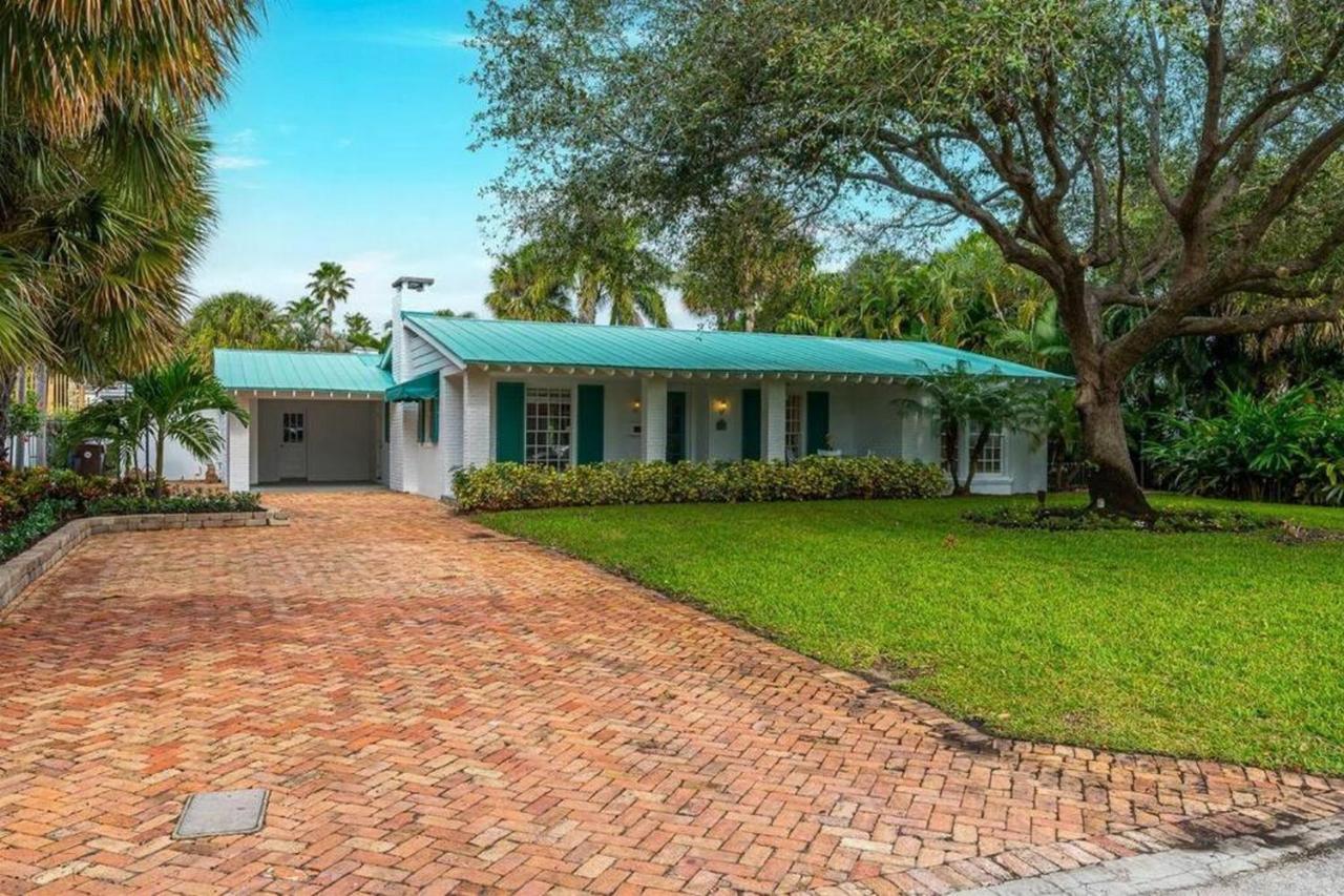 Apartment Intracoastal Paradise Walking Distance To Beach!