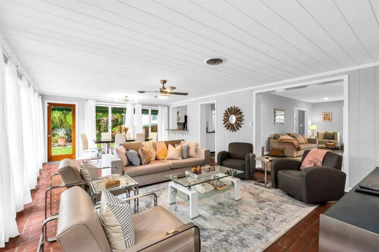 Apartment Intracoastal Paradise Walking Distance To Beach!
