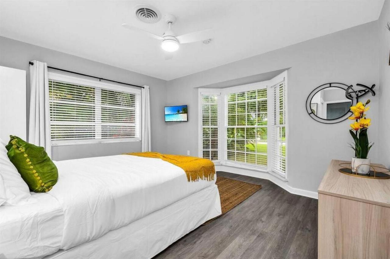 Intracoastal Paradise Walking Distance To Beach! * West Palm Beach