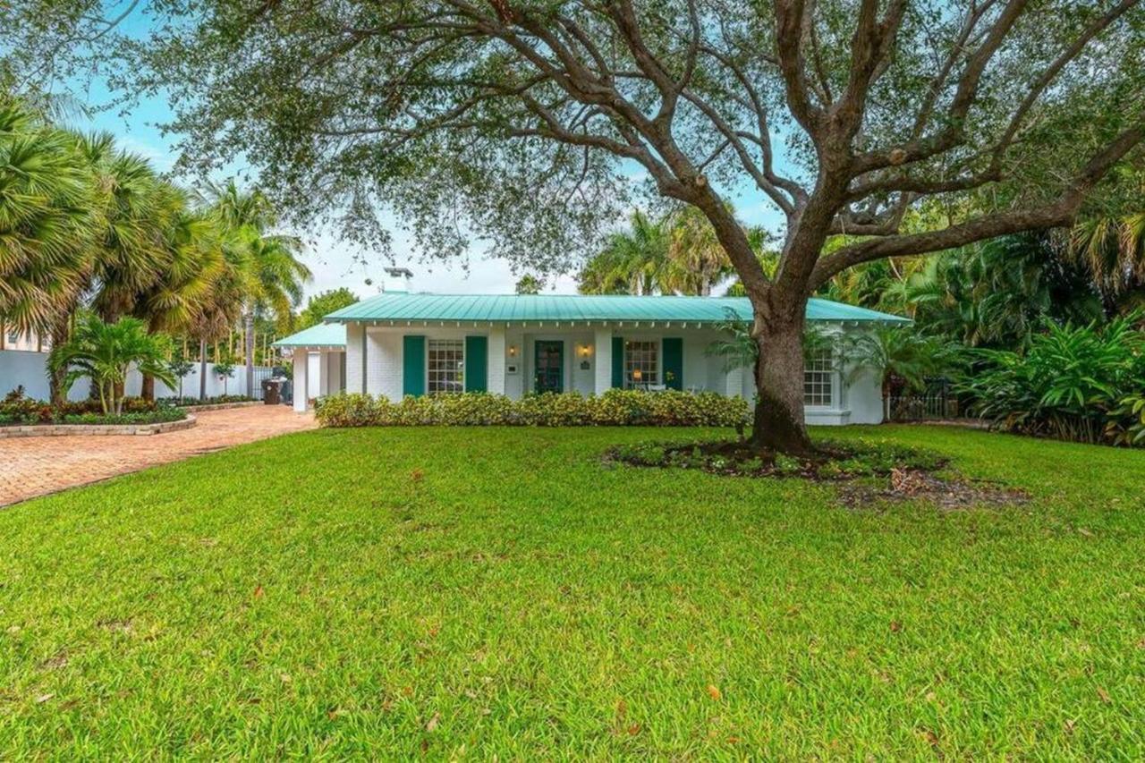 Apartment Intracoastal Paradise Walking Distance To Beach!