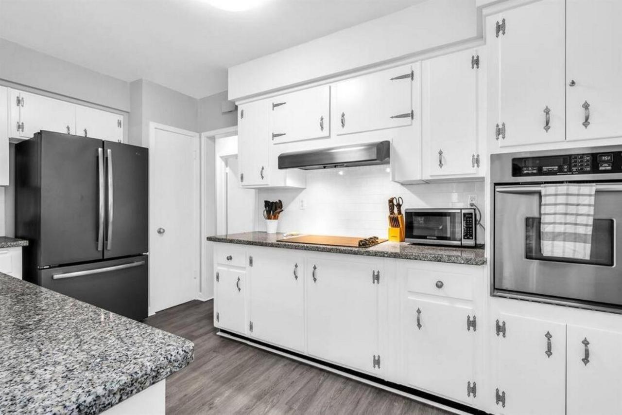 Intracoastal Paradise Walking Distance To Beach! Apartment