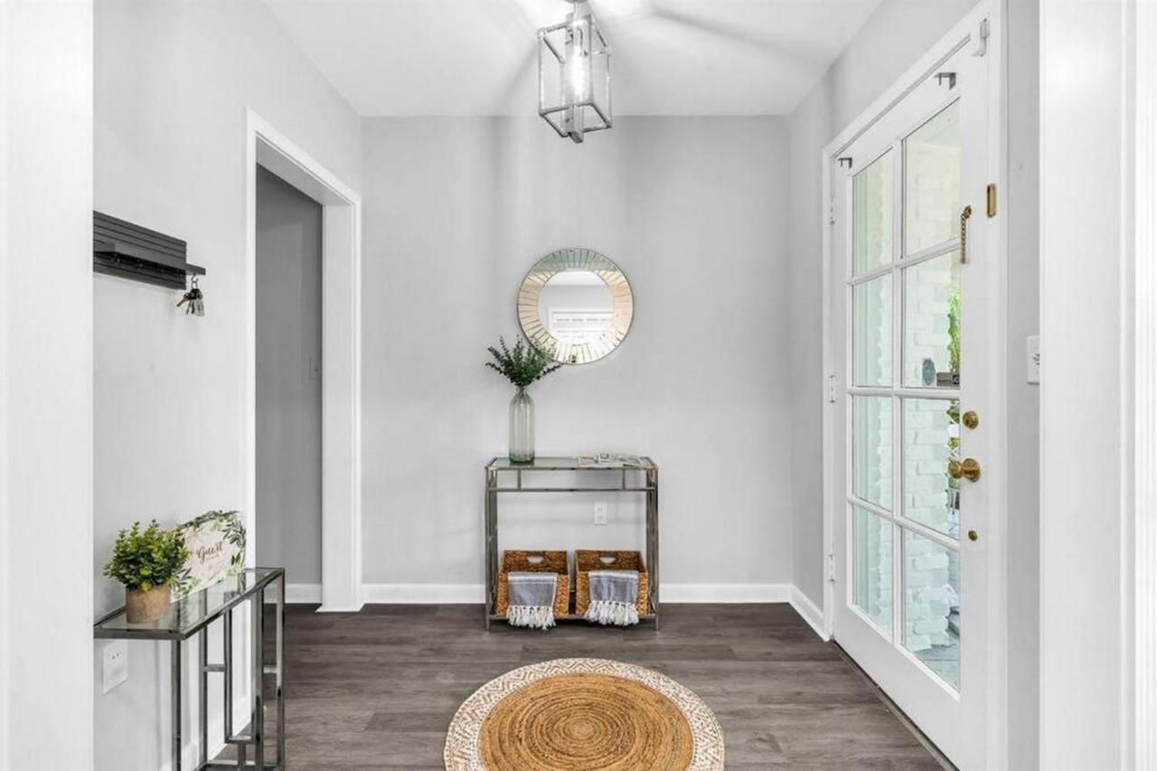 Intracoastal Paradise Walking Distance To Beach! *