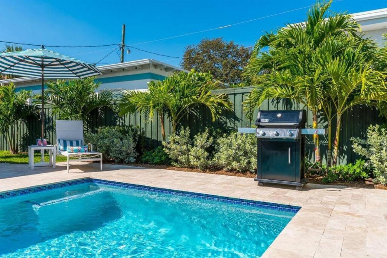 The Sunshine Haven With Private Pool House!
