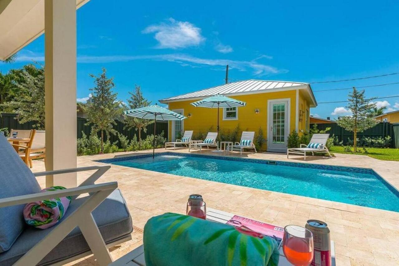 The Sunshine Haven With Private Pool House! Villa