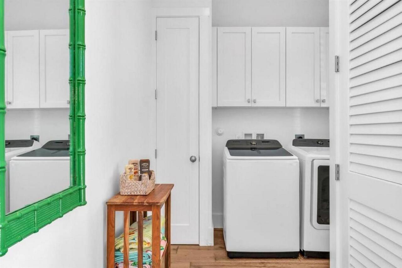 The Sunshine Haven With Private Pool House! West Palm Beach