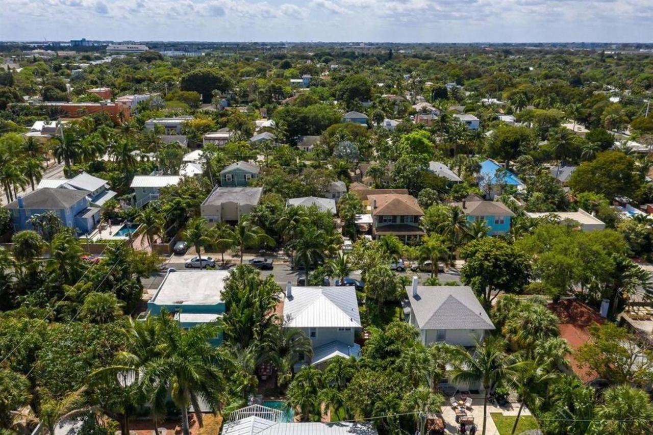 Tropical Estate W/ & Pool. Sleeps 8! * West Palm Beach