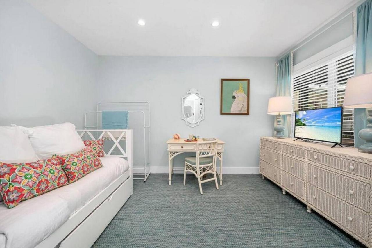 The Penn House + & Saltwater Pool Flam Villa West Palm Beach