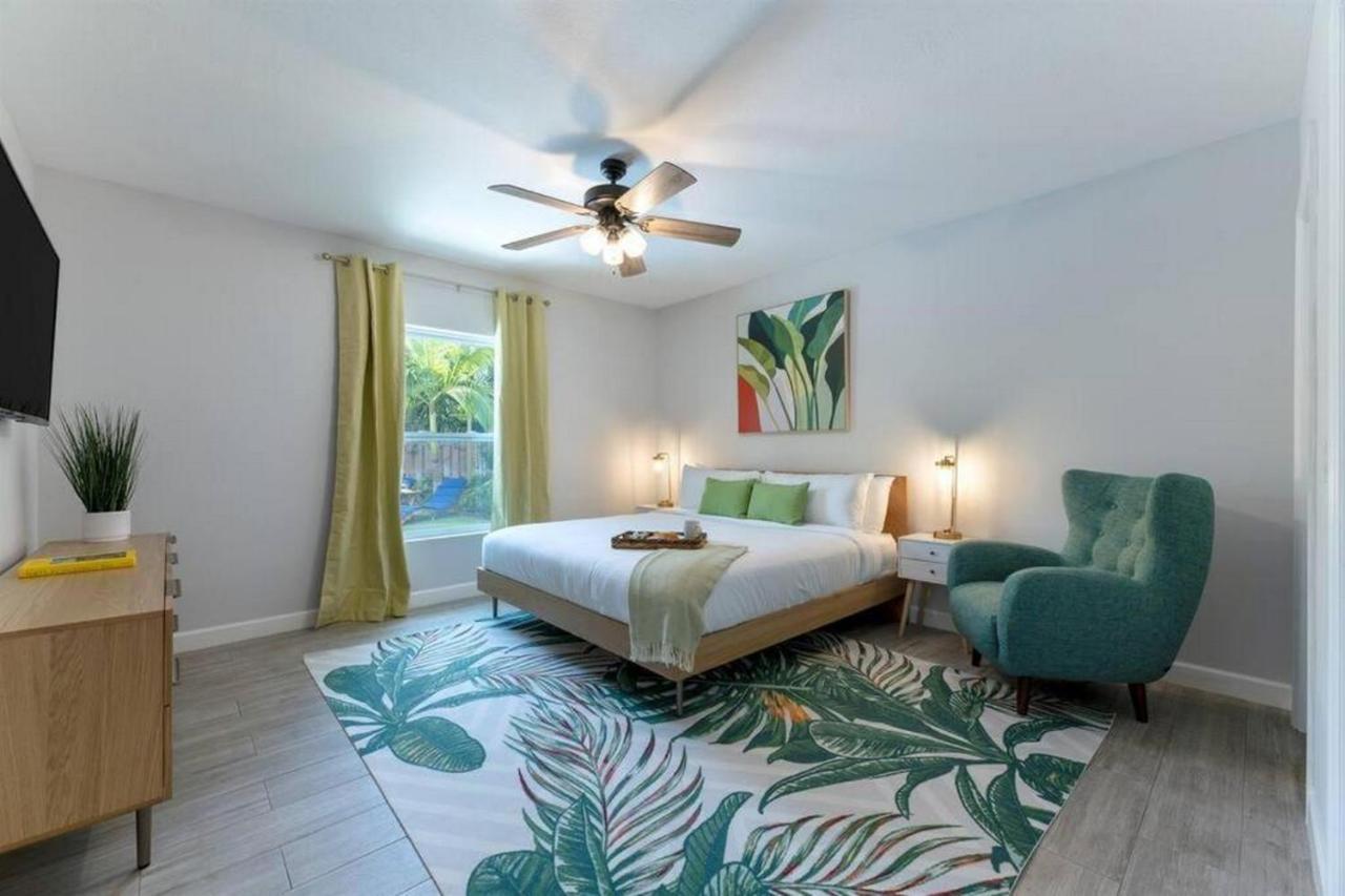 Modern Comfortable Stay!sleeps 8! West Palm Beach