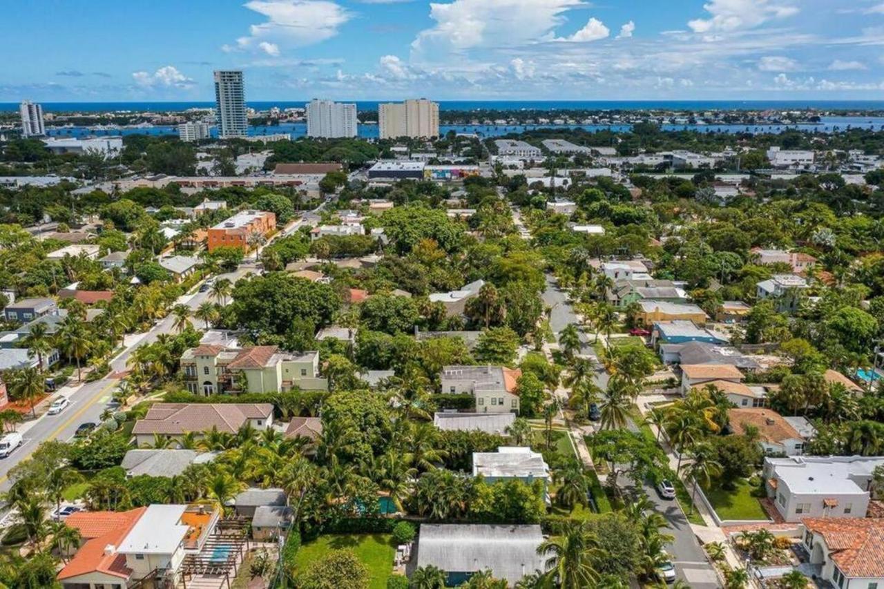 Welcome To Casa Kanuga, The Secret Gem Of Wpb! *