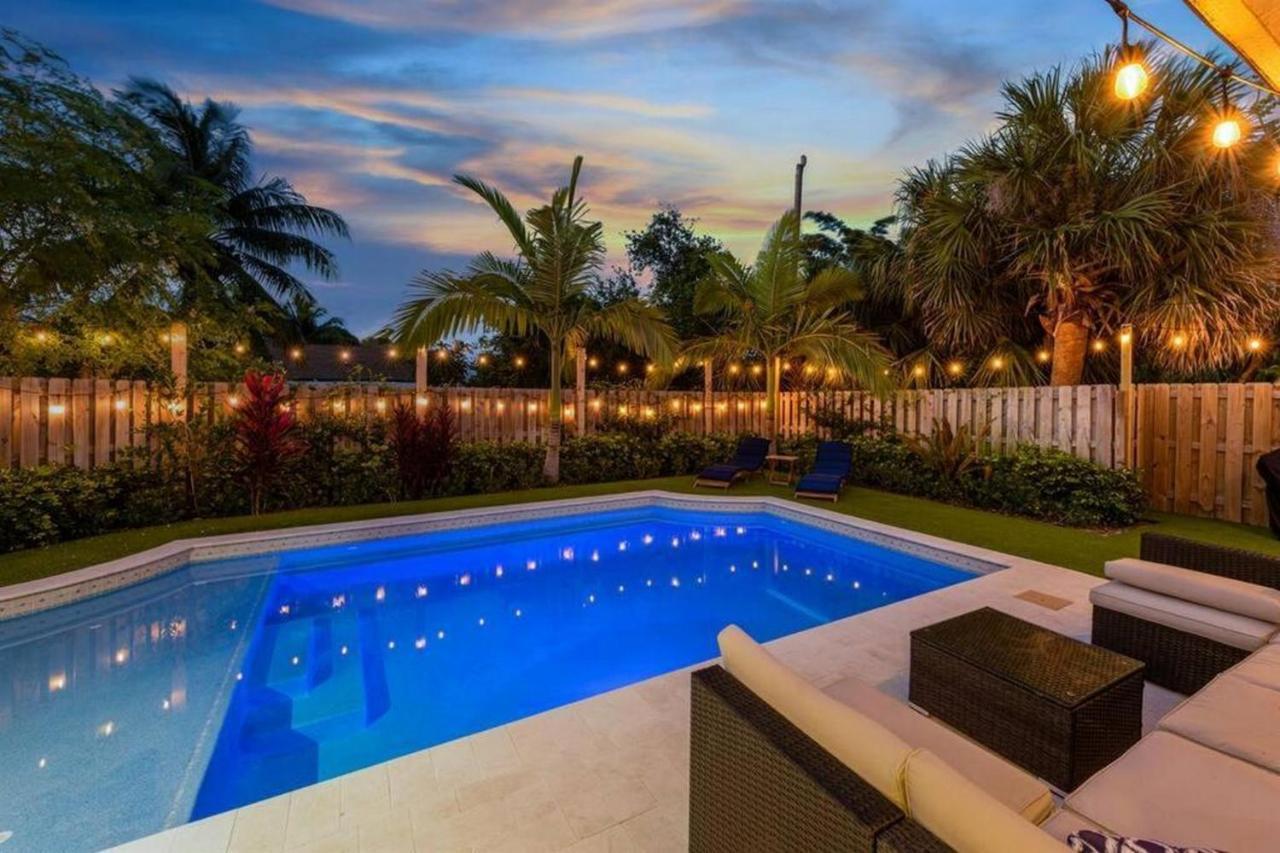 Modern Comfortable Stay!sleeps 8! *