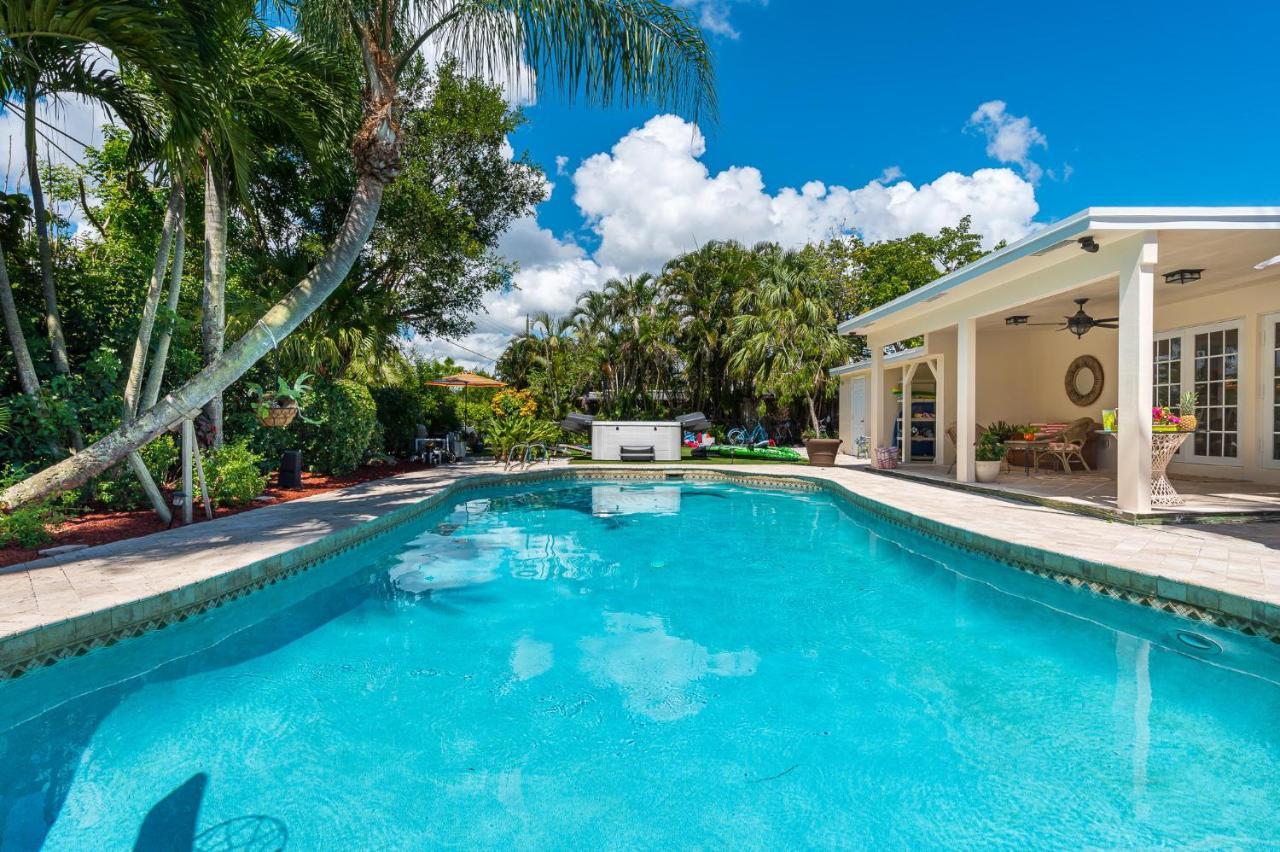 Villa Fun Family Paradise! Lots Of Activities! Sleeps 8!