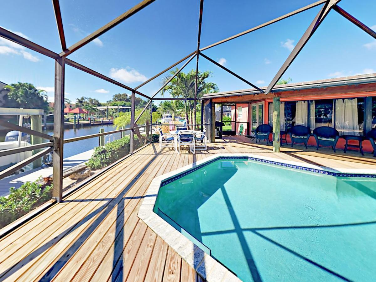 Villa Waterfront Oasis On Private Dock, Pool, & Firepit!
