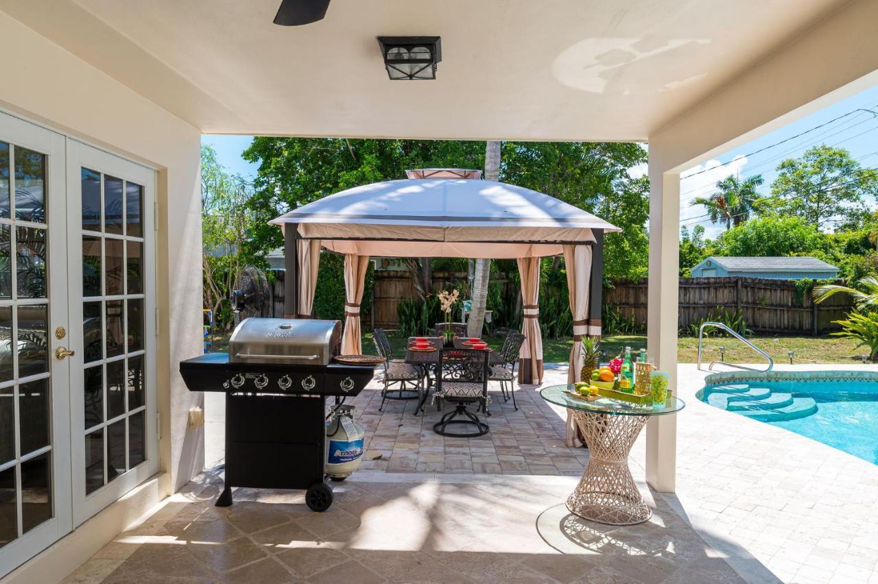 Villa Fun Family Paradise! Lots Of Activities! Sleeps 8!