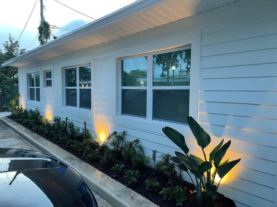 Remodeled Downtown #1 * West Palm Beach