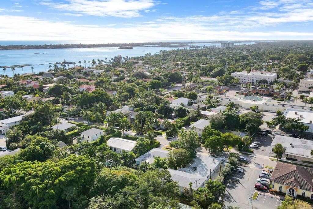 Apartment Remodeled Downtown #1 West Palm Beach