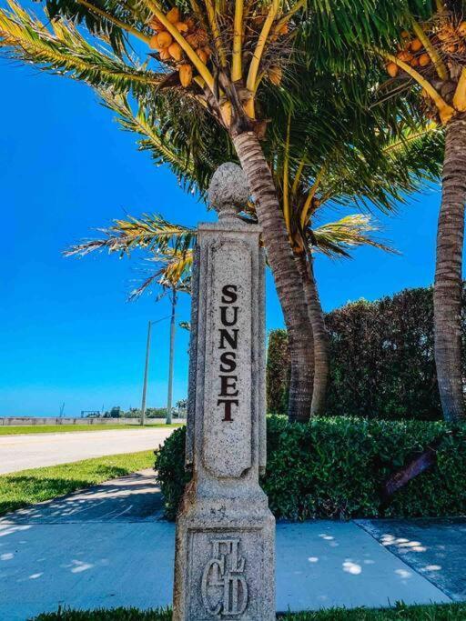 New 2br #5 West Palm Beach