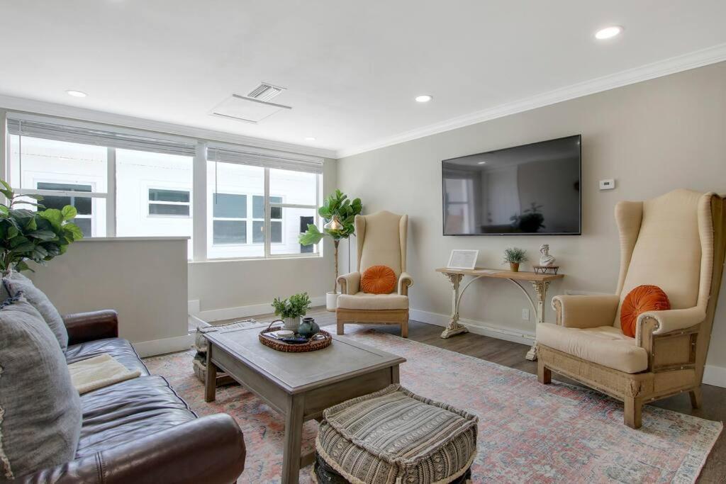 Apartment New 2br #5 West Palm Beach