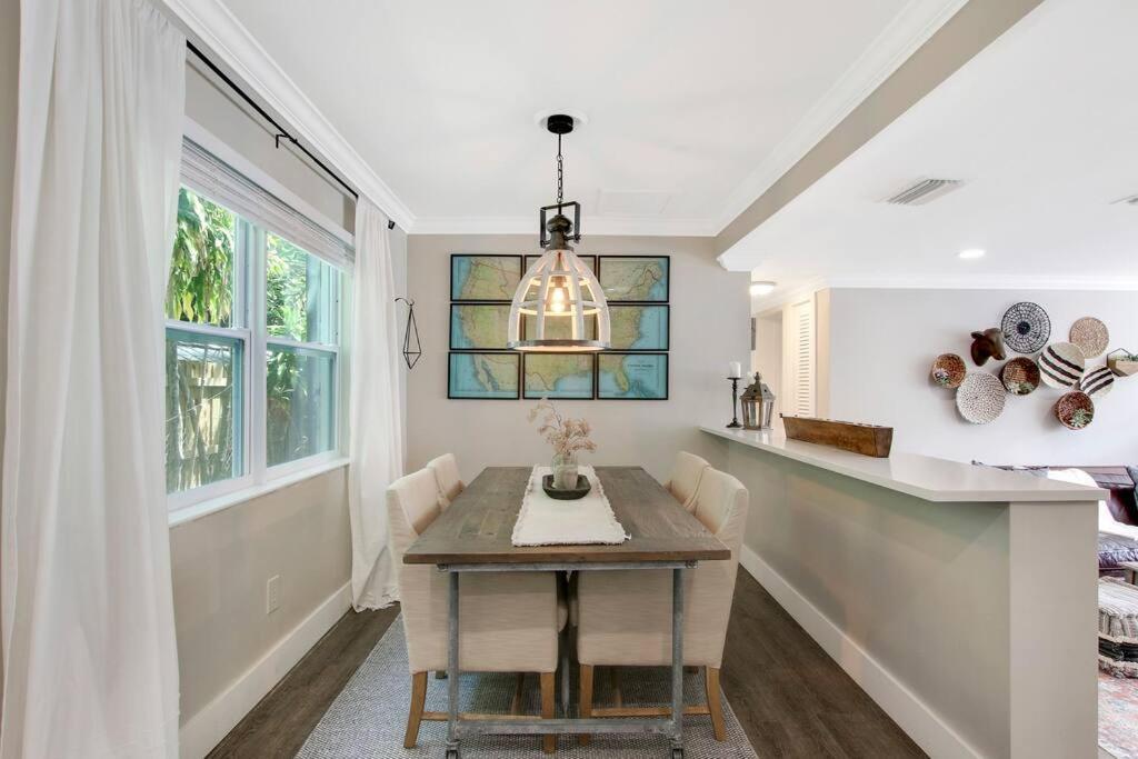 New 2br #5 * West Palm Beach