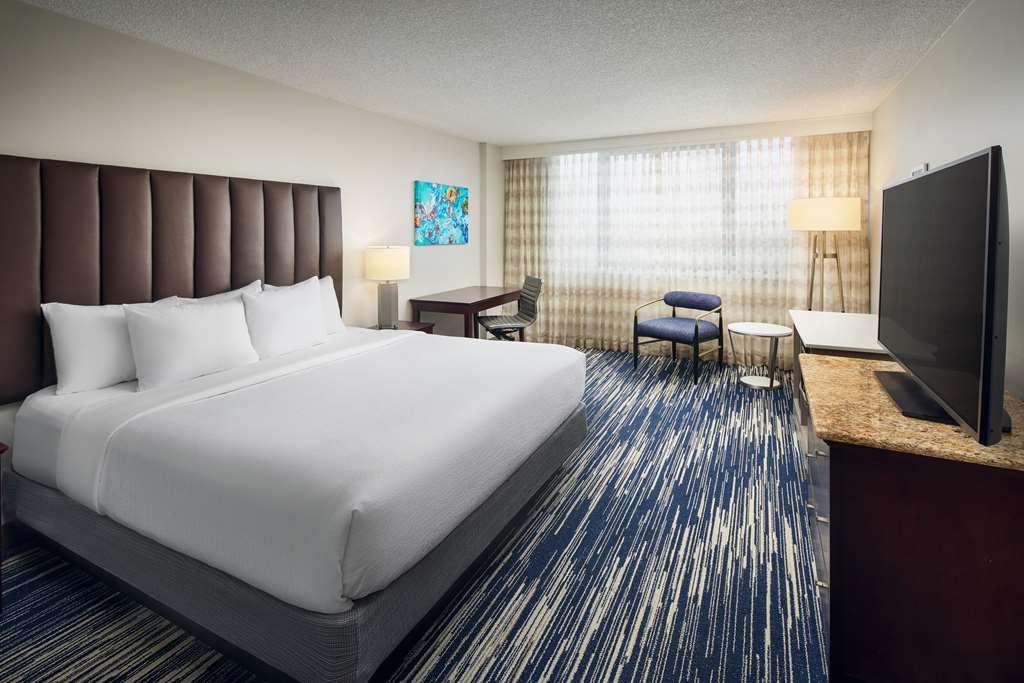 Hotel Embassy By Hilton West Palm West Palm Beach