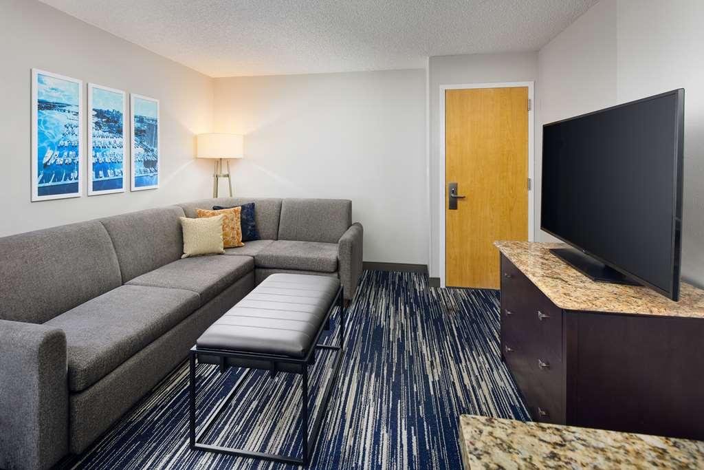 Hotel Embassy By Hilton West Palm 4*