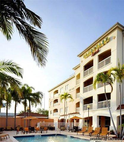 Courtyard By Marriott West Palm Airport 3*
