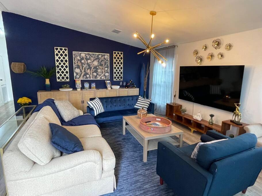 Cute 4br House In Downtown Wpb *