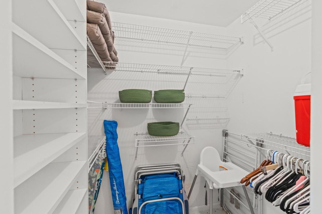 Sunny Beachside Oasis Sleeps 6,1 Blocktowaves Apartment West Palm Beach