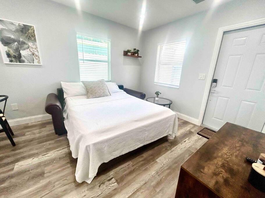 Gorgeous & Convenient Near Airport West Palm Beach