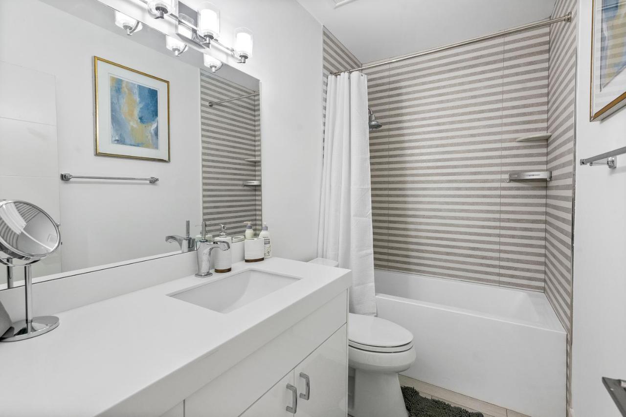 Luxury Downtown West Palm Cottage! Holiday home West Palm Beach